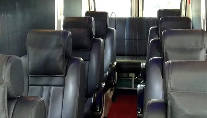 12 Seater Tempo Traveller