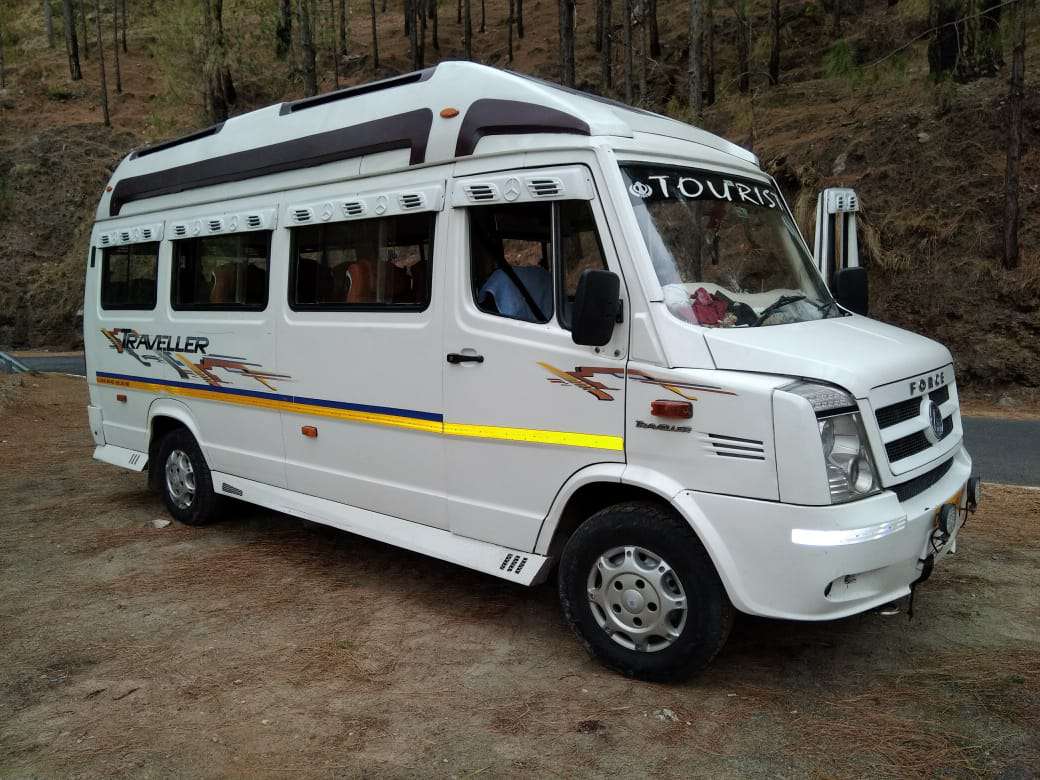tempo traveller charges per km